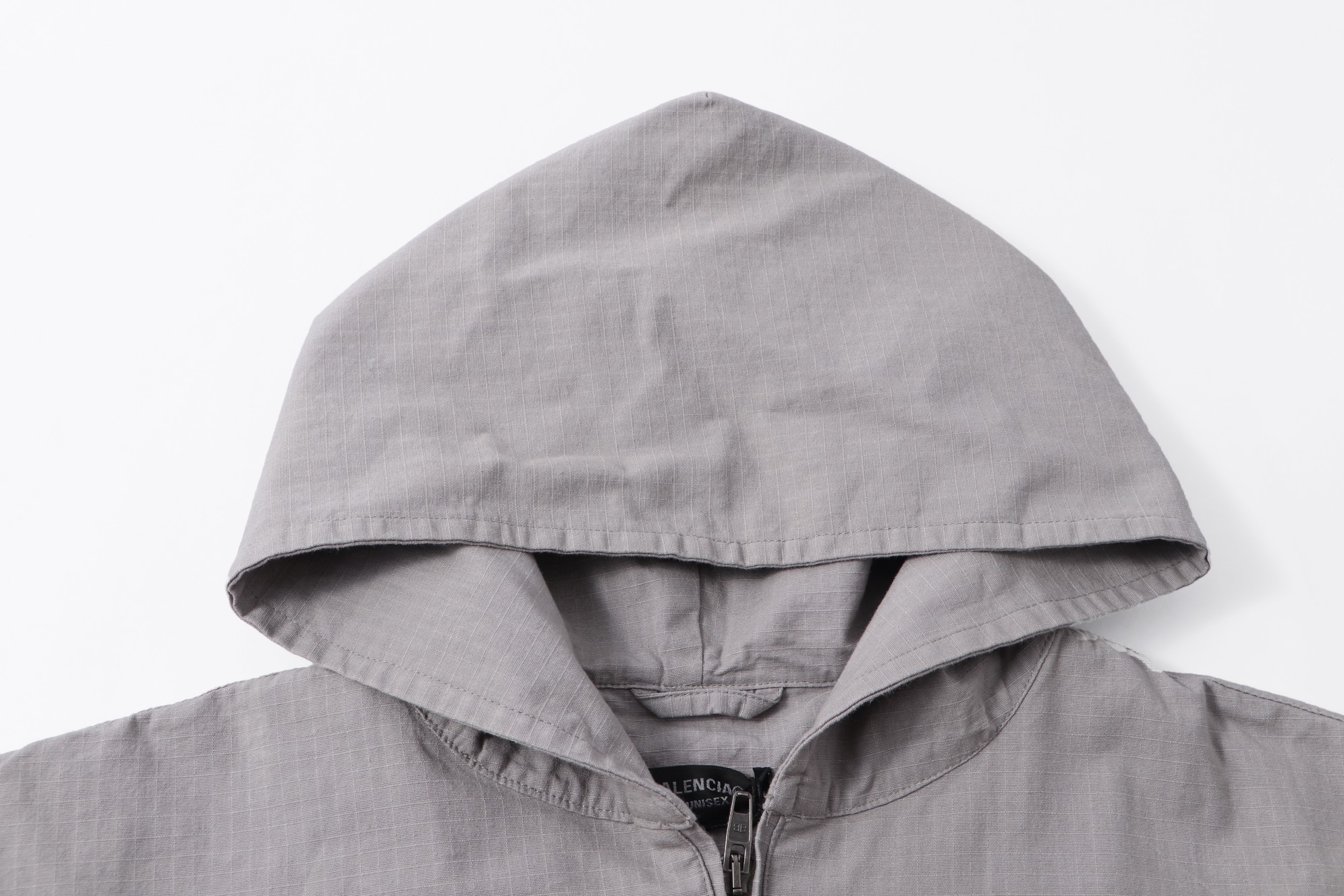 Balenciaga高仿輕薄連帽外套 淺灰防風機能簡約款| 13 Balenciaga高仿輕薄連帽外套 淺灰防風機能簡約款