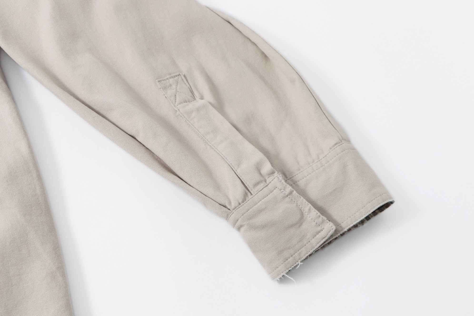 Balenciaga A貨襯衫外套 男款破壞風格復古設計| 9 Balenciaga A貨襯衫外套 男款破壞風格復古設計