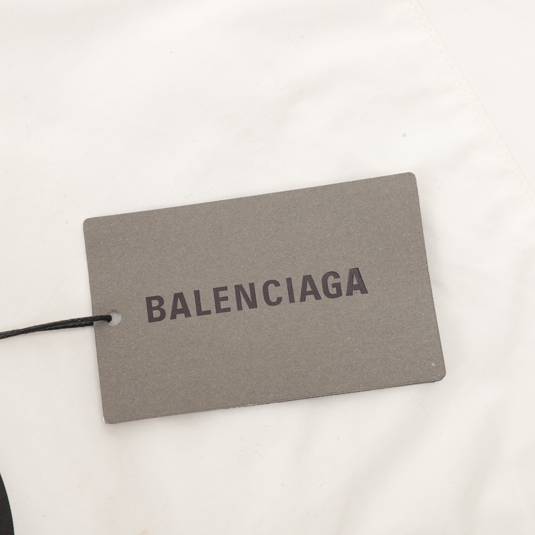 Balenciaga 高仿男士運動風外套 白色徽章印花拉鍊款| 8 Balenciaga 高仿男士運動風外套 白色徽章印花拉鍊款
