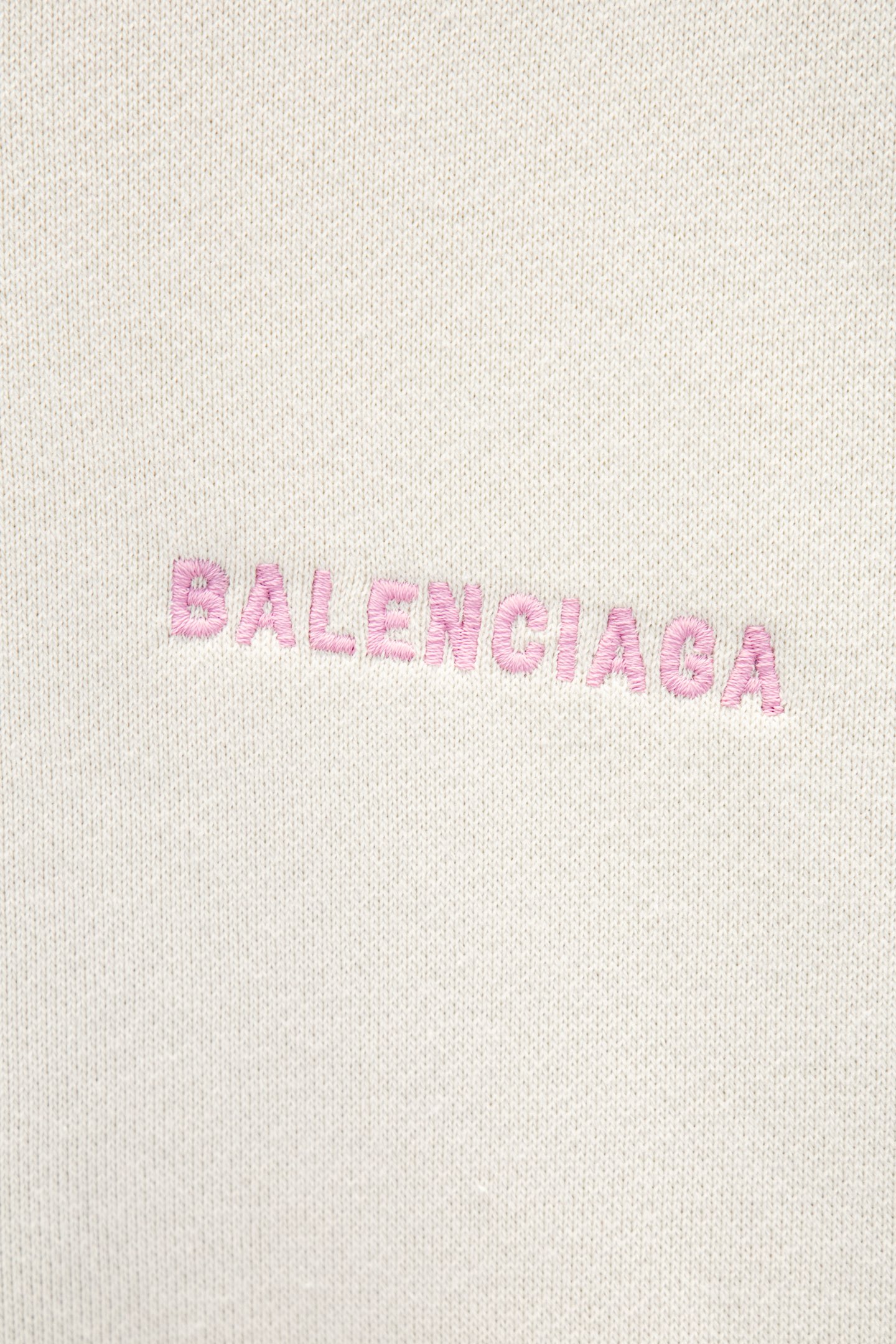 Balenciaga 高仿男女款拉鍊帽外套 奶油白LOGO刺繡設計| 10 Balenciaga 高仿男女款拉鍊帽外套 奶油白LOGO刺繡設計