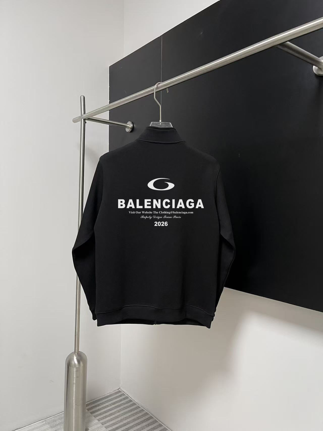 Balenciaga A貨男士立領拉鍊外套 黑色輕薄運動風設計| 12 Balenciaga A貨男士立領拉鍊外套 黑色輕薄運動風設計