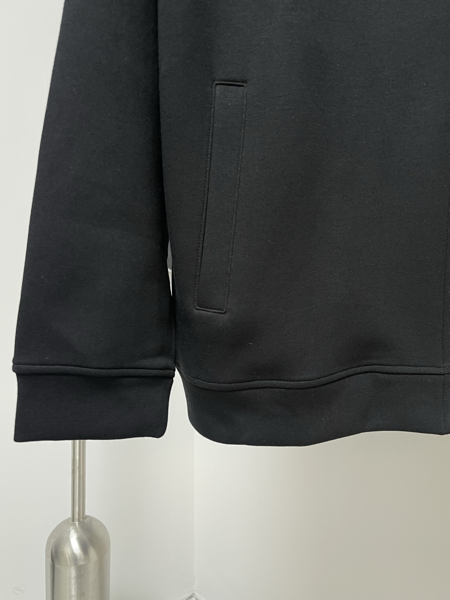 Balenciaga A貨男士立領拉鍊外套 黑色輕薄運動風設計| 8 Balenciaga A貨男士立領拉鍊外套 黑色輕薄運動風設計