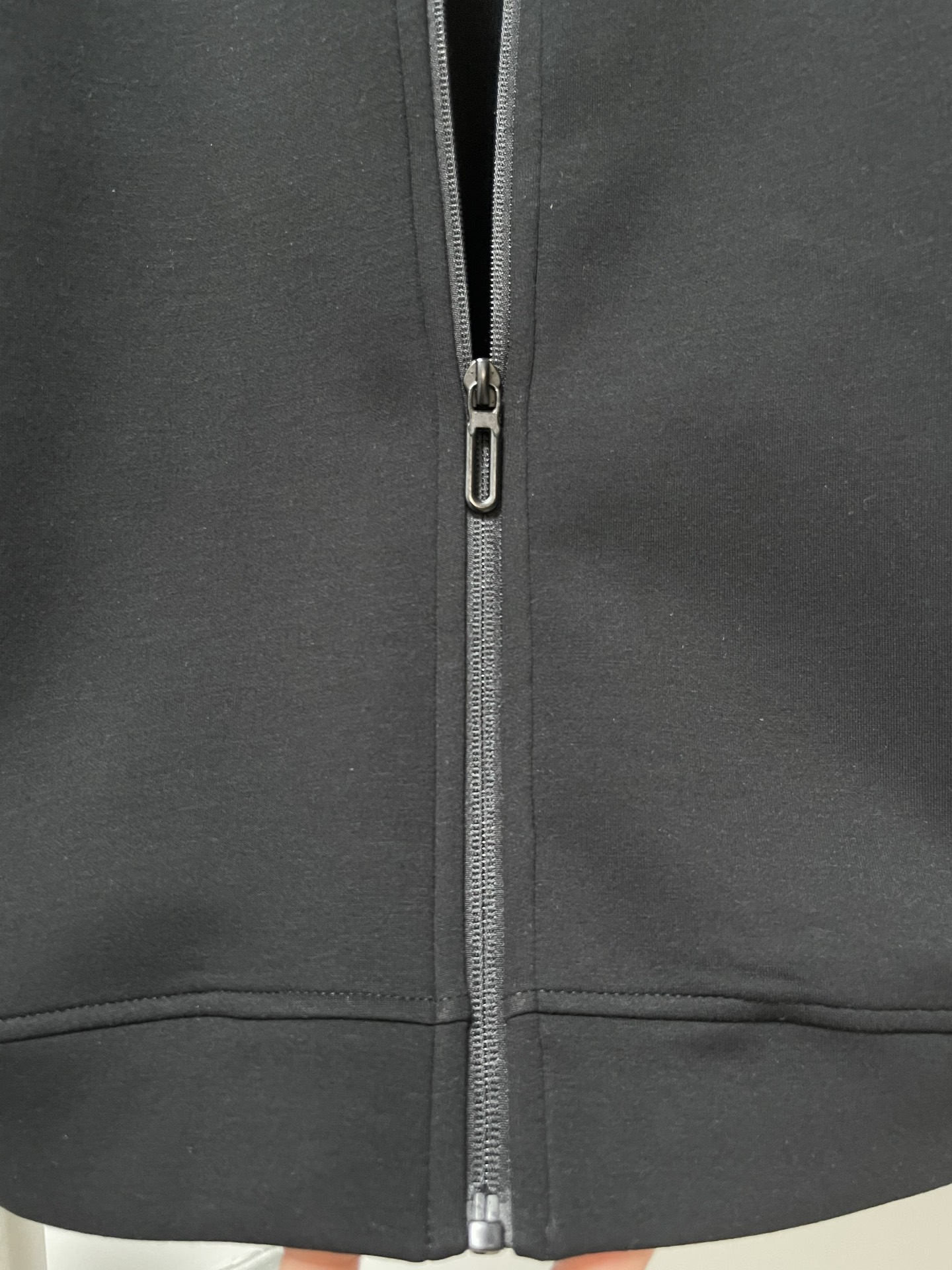 Balenciaga A貨男士立領拉鍊外套 黑色輕薄運動風設計| 7 Balenciaga A貨男士立領拉鍊外套 黑色輕薄運動風設計