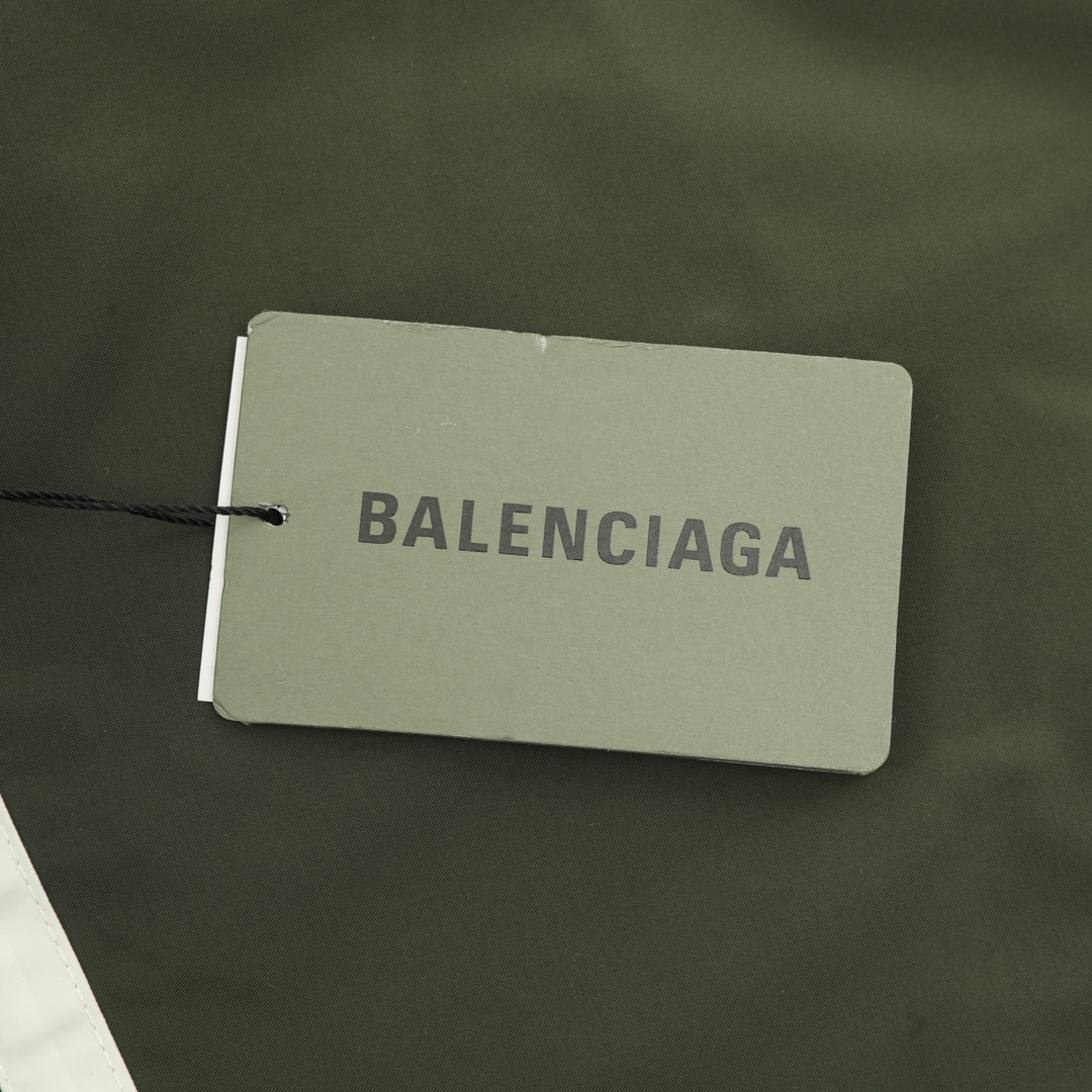 Balenciaga 高仿男士墨綠撞條外套 運動風拼接輕防風設計| 8 Balenciaga 高仿男士墨綠撞條外套 運動風拼接輕防風設計