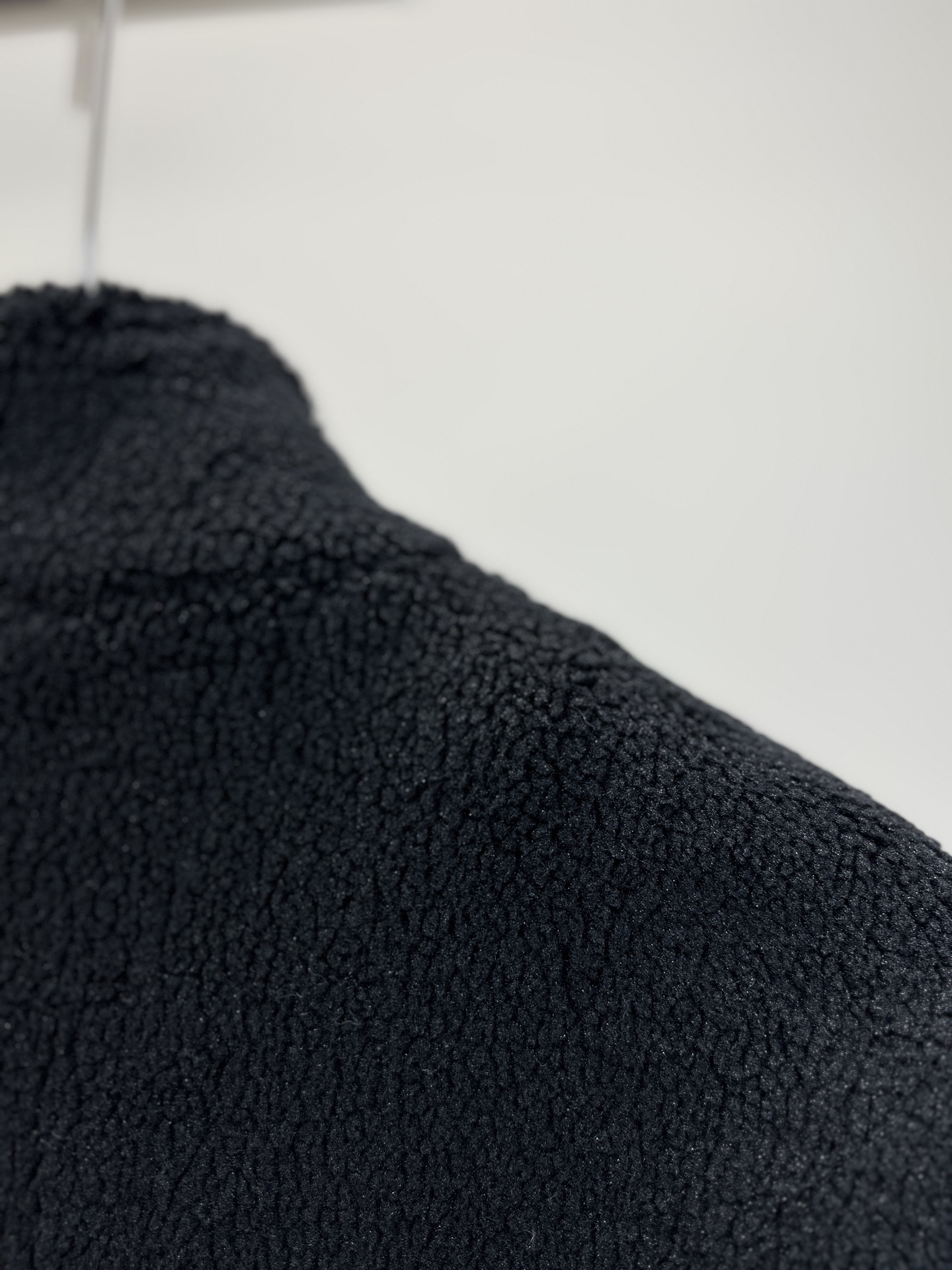 Balenciaga 高仿男士泰迪絨拉鍊外套 保暖羊羔絨內裡 黑色百搭款| 13 Balenciaga 高仿男士泰迪絨拉鍊外套 保暖羊羔絨內裡 黑色百搭款