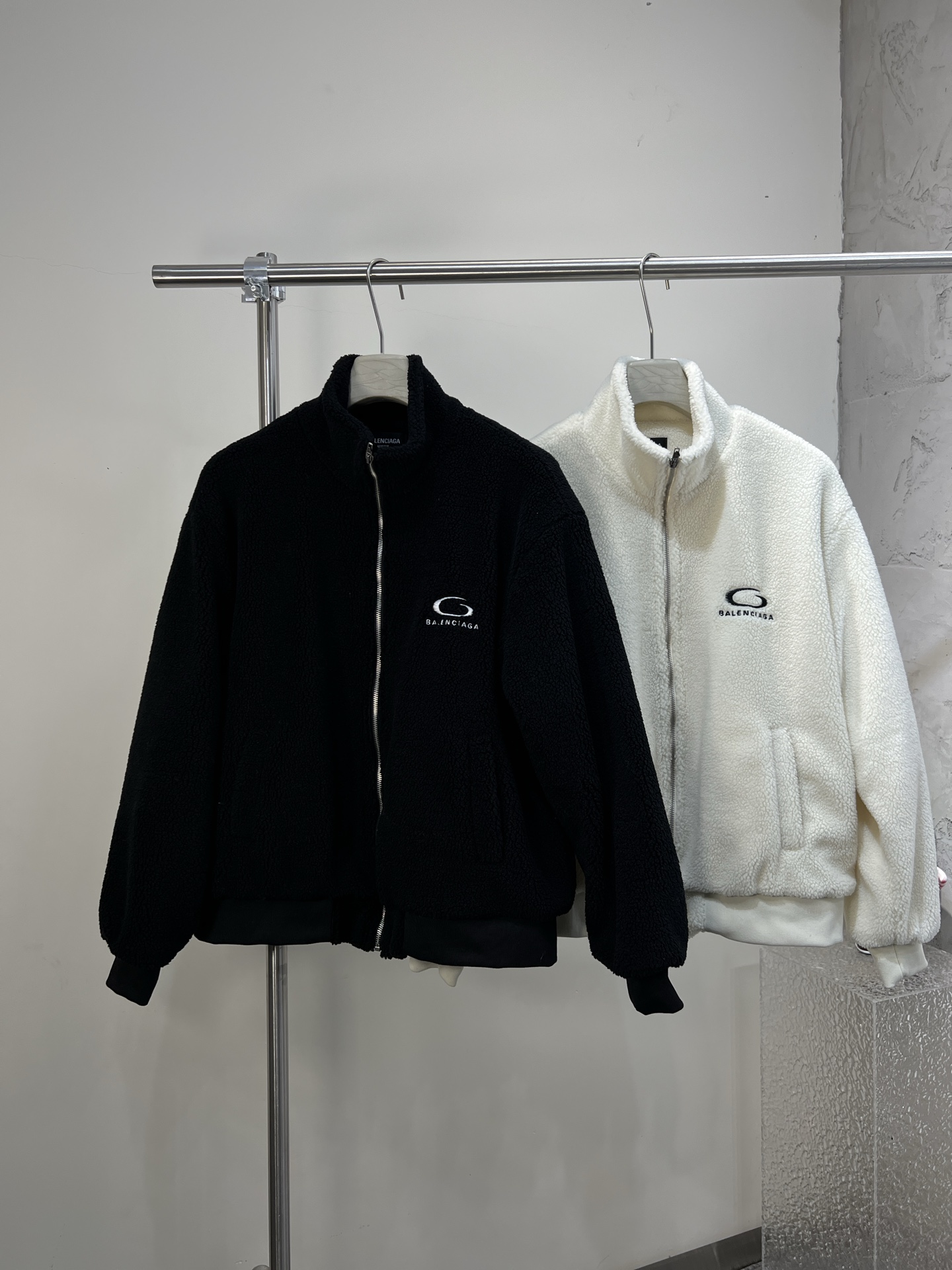 Balenciaga 高仿男士泰迪絨拉鍊外套 保暖羊羔絨內裡 黑色百搭款| 7 Balenciaga 高仿男士泰迪絨拉鍊外套 保暖羊羔絨內裡 黑色百搭款