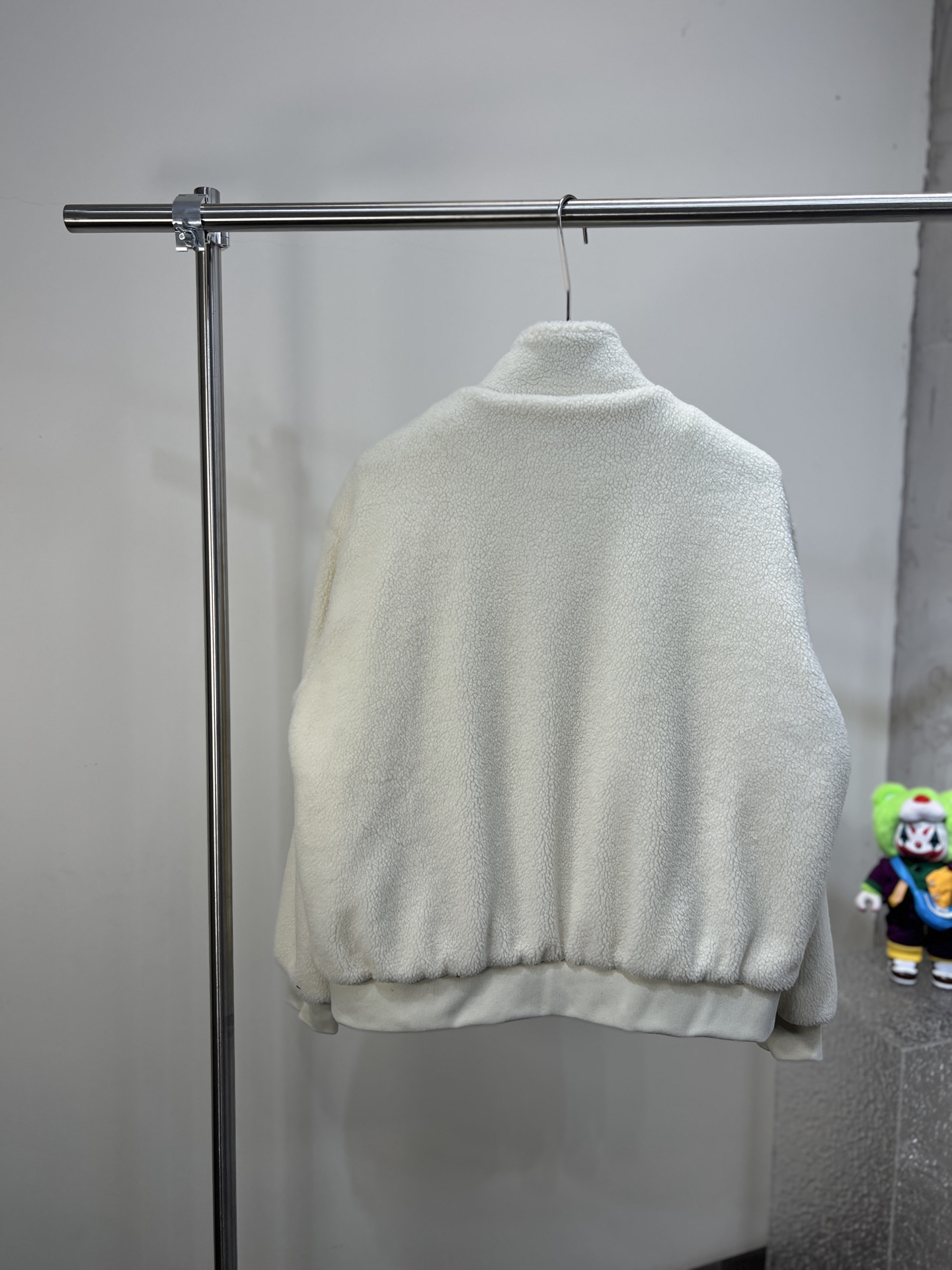Balenciaga 一比一男士白色羊羔絨外套 簡約立領拉鍊款| 14 Balenciaga 一比一男士白色羊羔絨外套 簡約立領拉鍊款