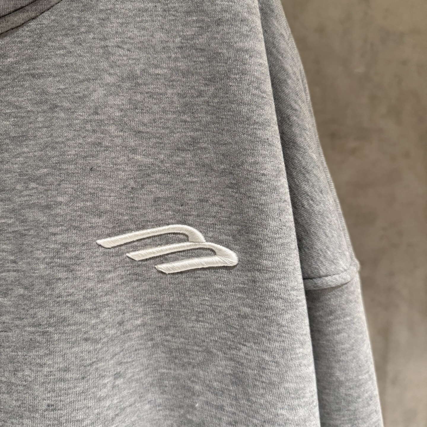 Balenciaga A貨男士拉鍊帽T 灰色極簡設計百搭風格款| 10 Balenciaga A貨男士拉鍊帽T 灰色極簡設計百搭風格款