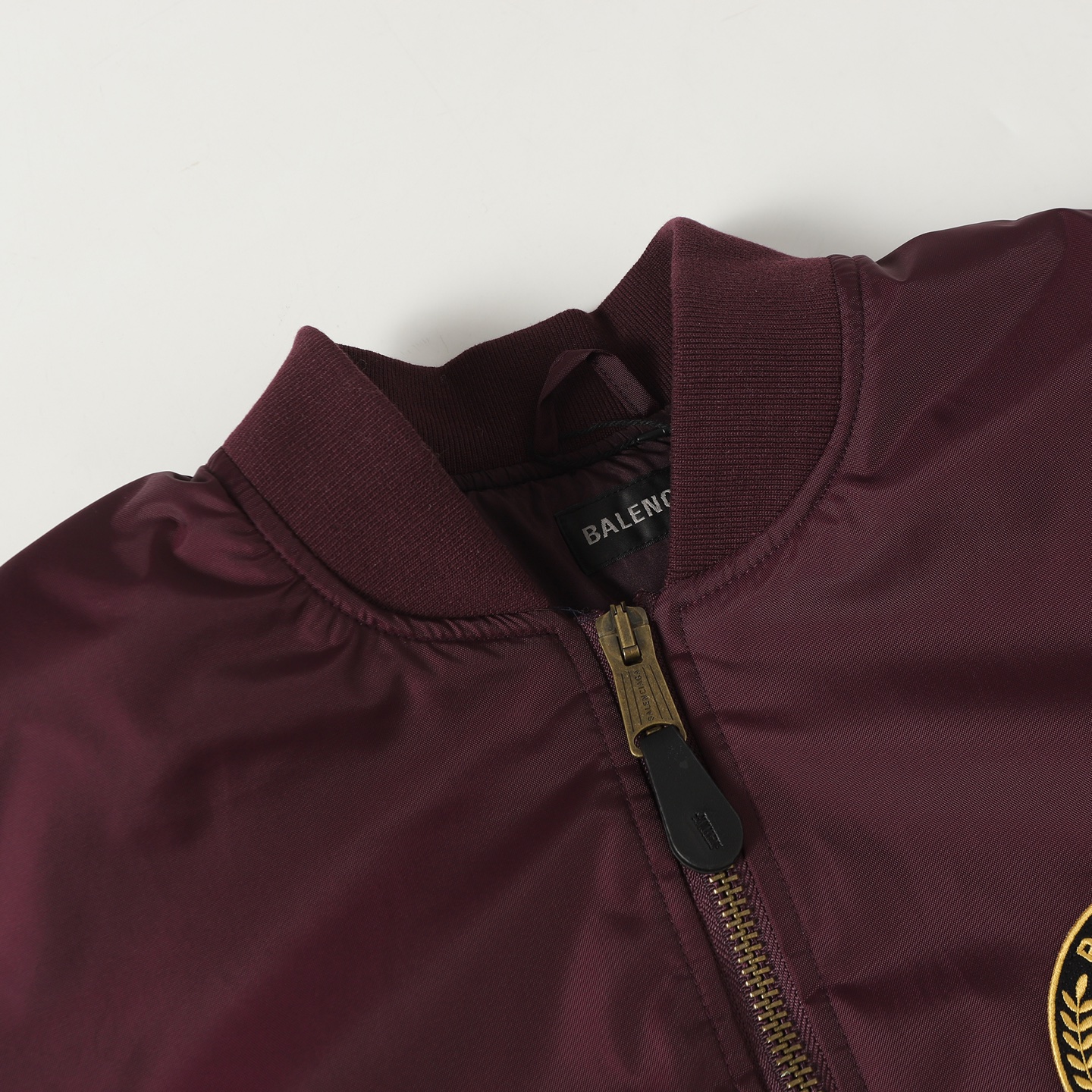 Balenciaga A貨男士酒紅飛行外套 經典盾章徽標百搭款| 13 Balenciaga A貨男士酒紅飛行外套 經典盾章徽標百搭款