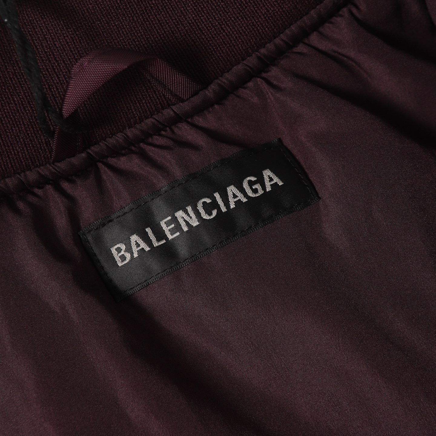 Balenciaga A貨男士酒紅飛行外套 經典盾章徽標百搭款| 9 Balenciaga A貨男士酒紅飛行外套 經典盾章徽標百搭款