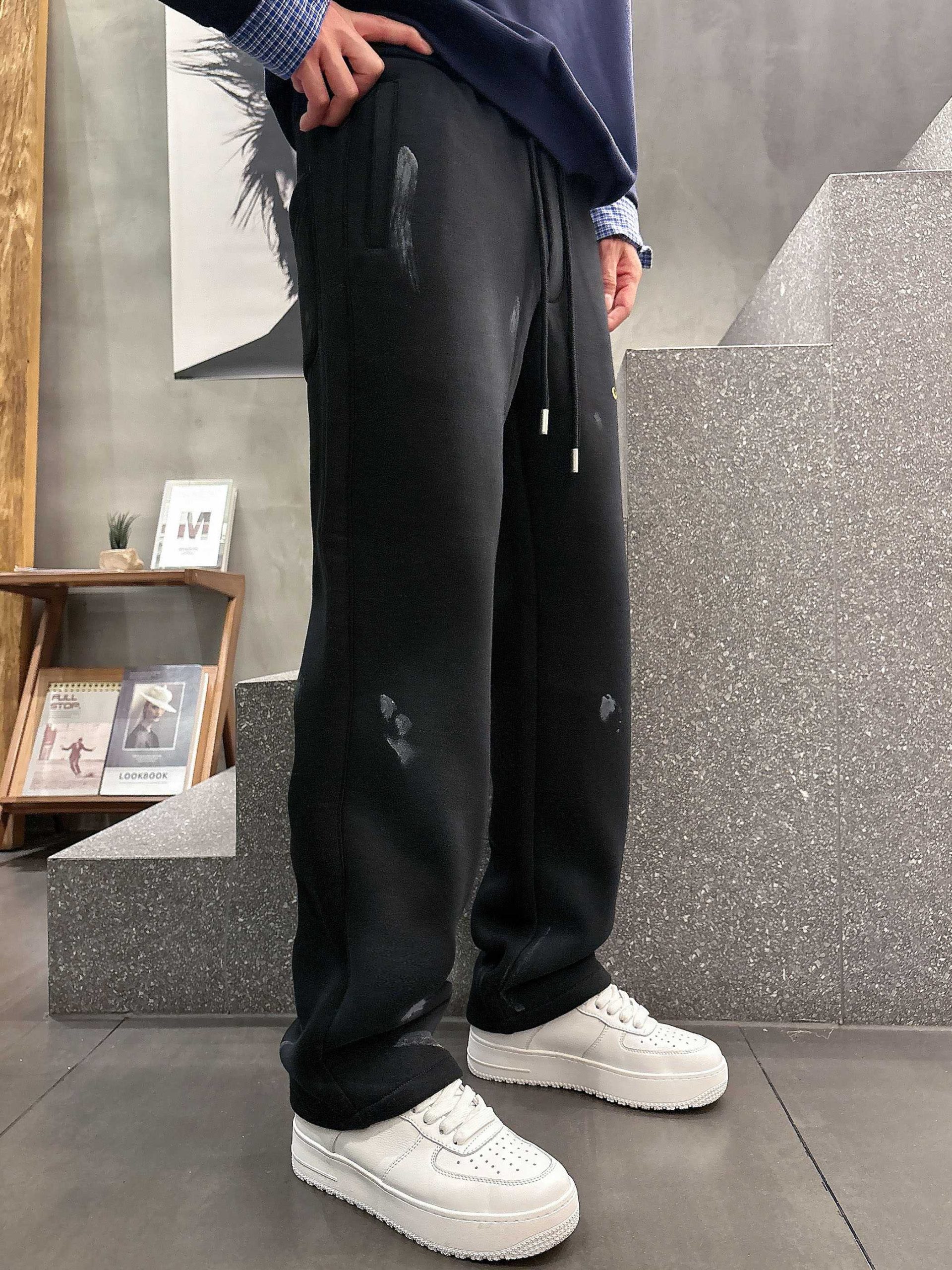 Balenciaga 高仿男士水洗刷破運動褲 潮流寬鬆直筒設計款| 10 Balenciaga 高仿男士水洗刷破運動褲 潮流寬鬆直筒設計款