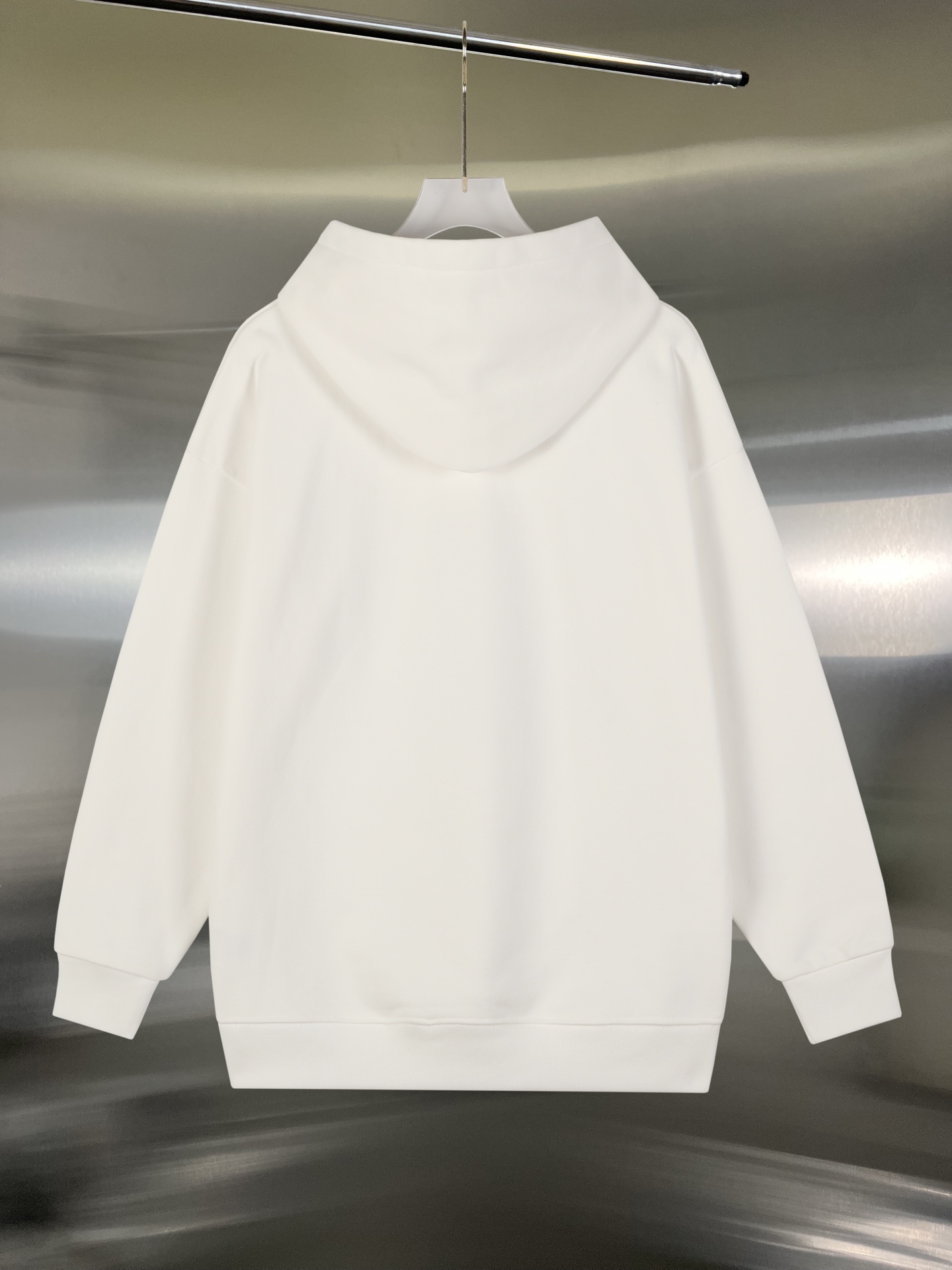 Balenciaga一比一白色帽T 紅色立體拼貼字母 潮人最愛設計款｜歐美奢侈品精品推薦