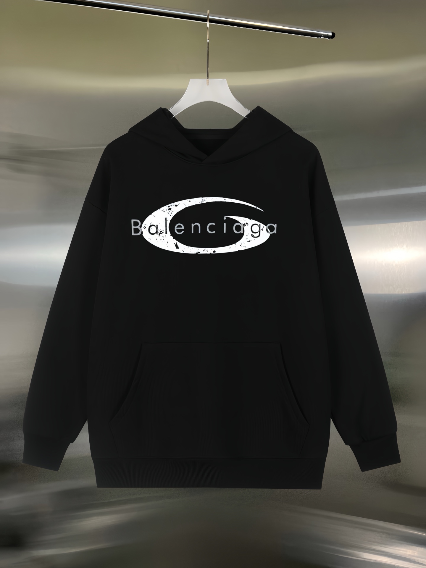 Balenciaga高仿黑色連帽帽T 經典C型刷舊Logo印花設計