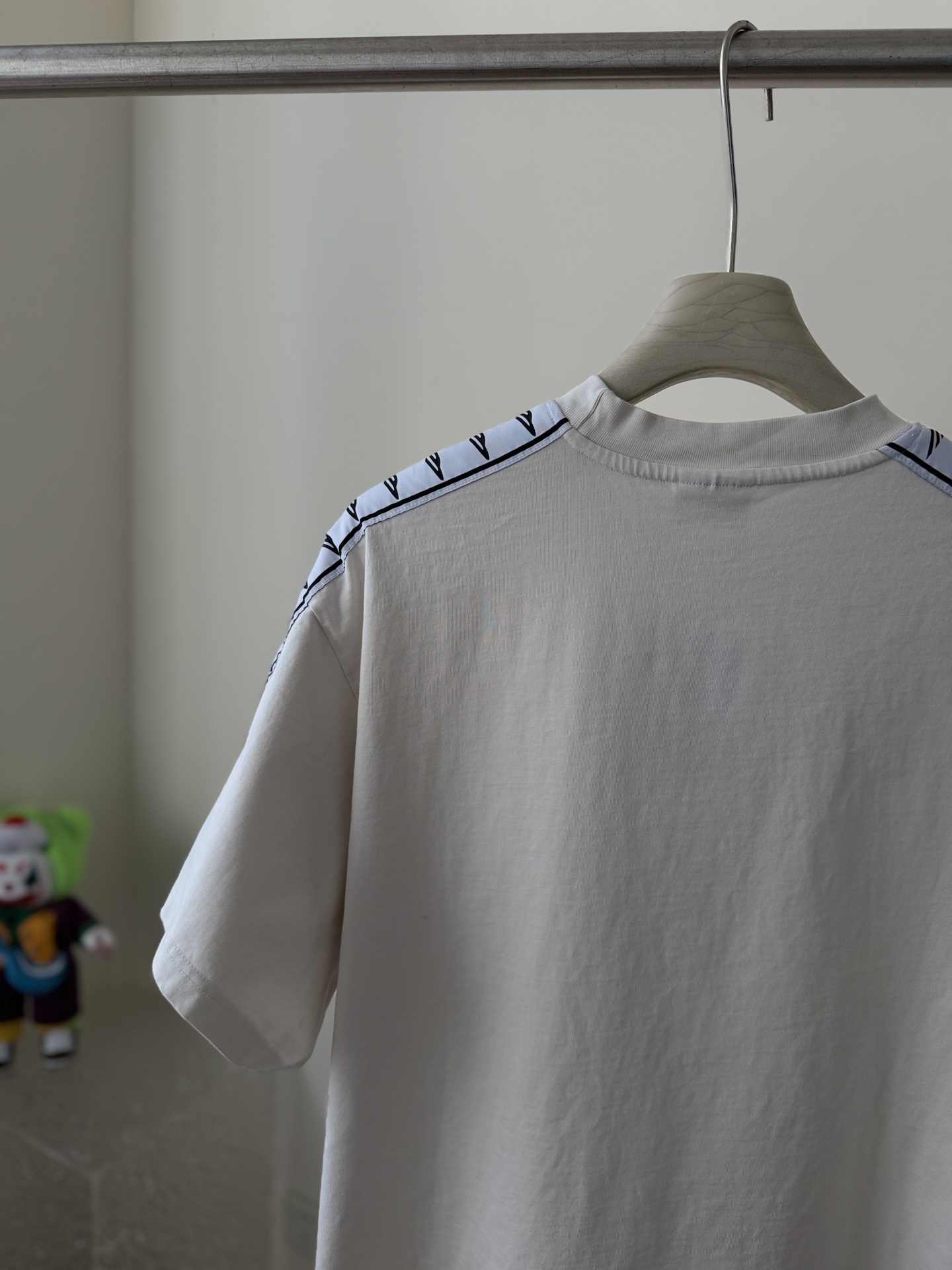 Balenciaga原單白色男士短袖T恤袖條Logo簡約運動風| 11 Balenciaga原單白色男士短袖T恤袖條Logo簡約運動風