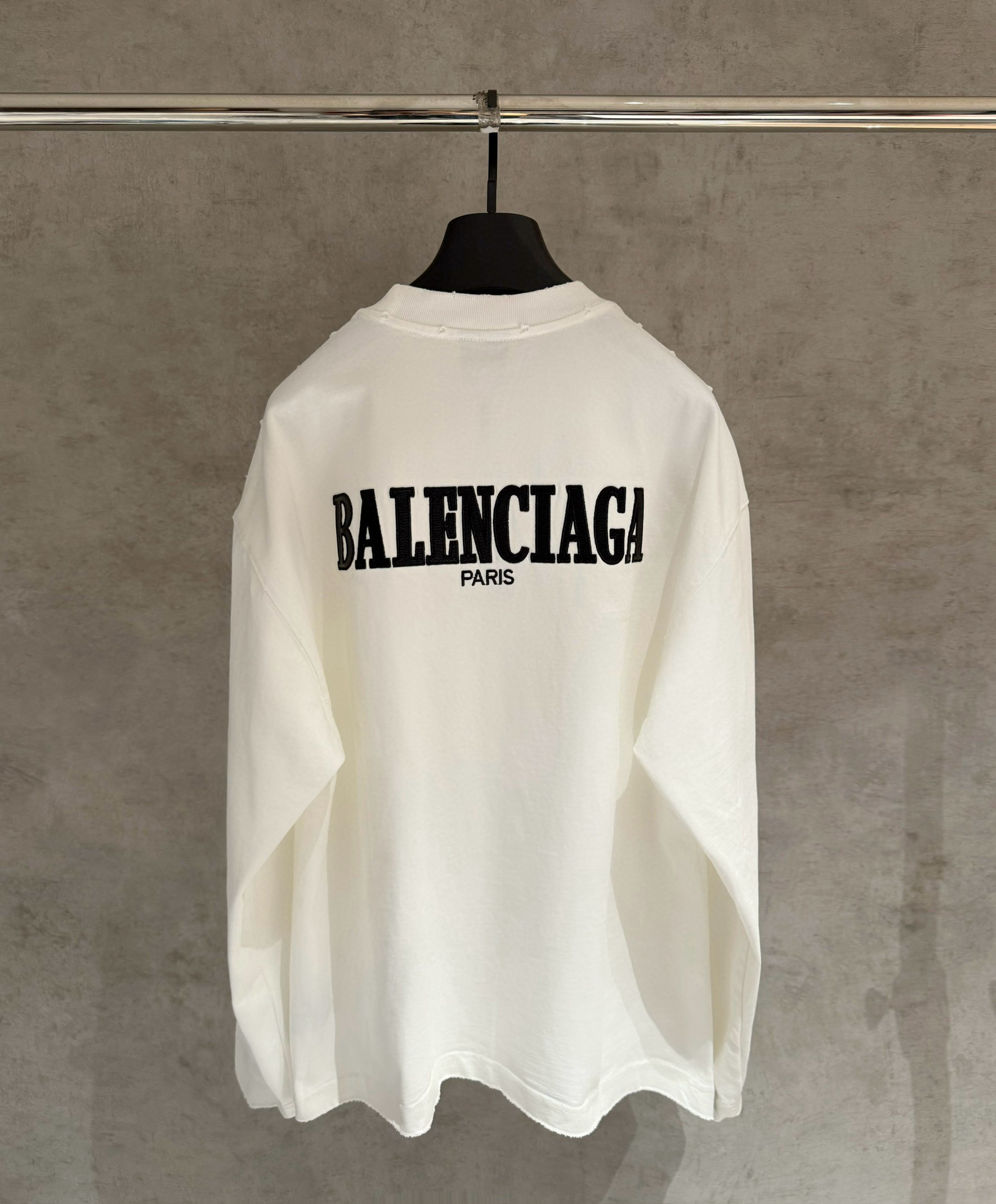 BalenciagaA貨男士白色長袖T恤極簡Logo設計百搭實穿款| 14 BalenciagaA貨男士白色長袖T恤極簡Logo設計百搭實穿款
