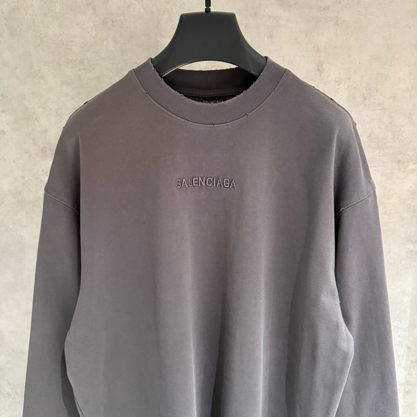 Balenciaga高仿男士長袖T恤水洗灰極簡Logo設計日系風格款| 13 Balenciaga高仿男士長袖T恤水洗灰極簡Logo設計日系風格款