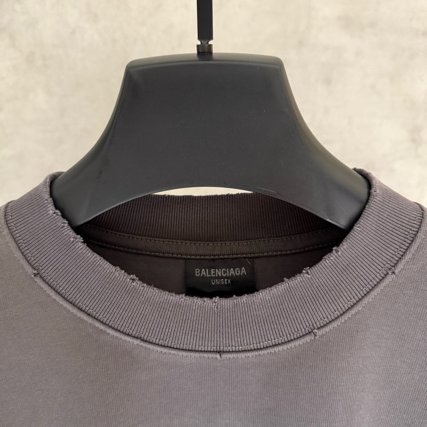 Balenciaga高仿男士長袖T恤水洗灰極簡Logo設計日系風格款| 11 Balenciaga高仿男士長袖T恤水洗灰極簡Logo設計日系風格款