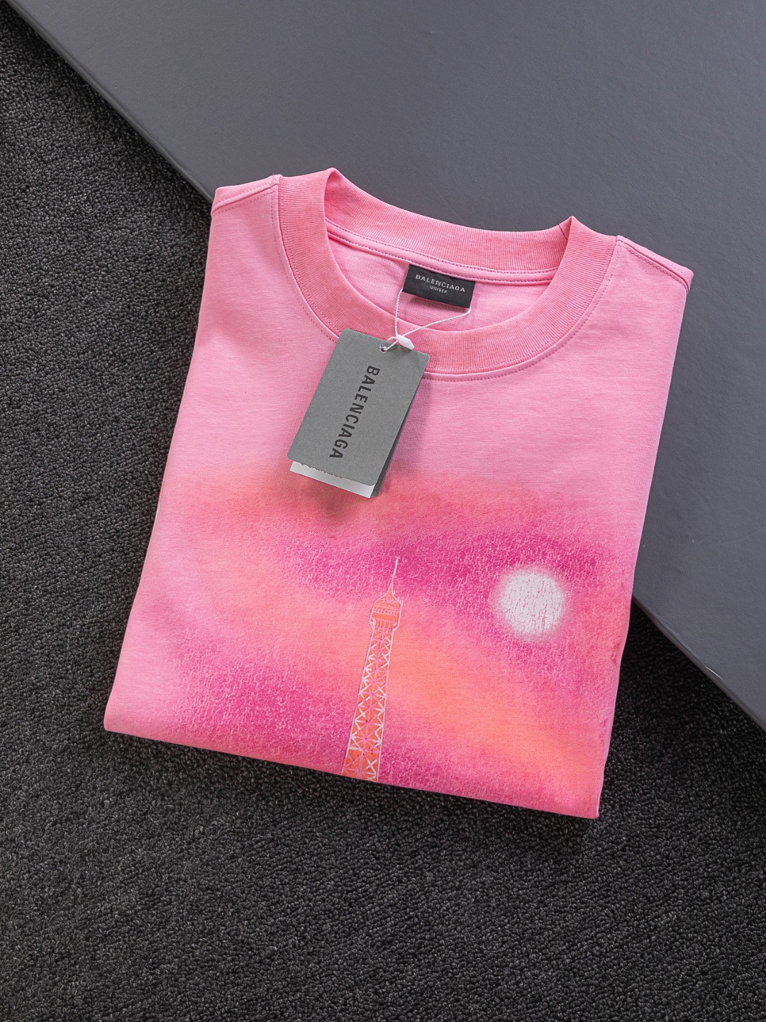 BalenciagaA貨女款短袖T恤粉色艾菲爾塔印花法式浪漫感| 12 BalenciagaA貨女款短袖T恤粉色艾菲爾塔印花法式浪漫感