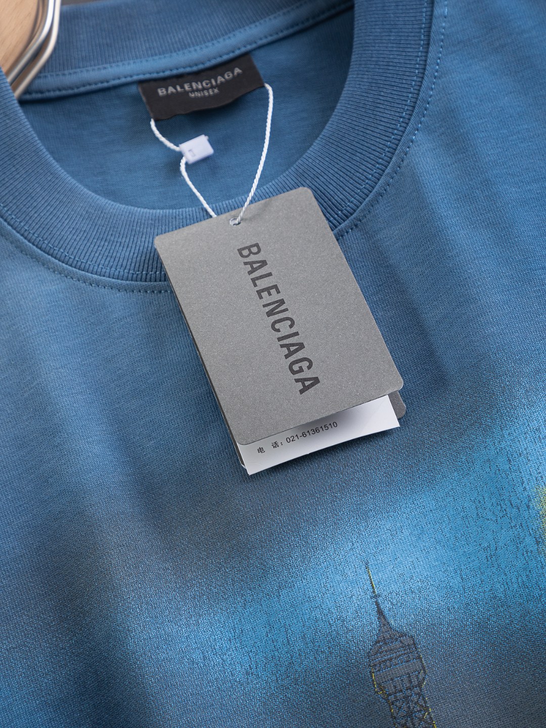Balenciaga高仿短袖T恤藍色艾菲爾塔印花城市時尚風格款| 16 Balenciaga高仿短袖T恤藍色艾菲爾塔印花城市時尚風格款