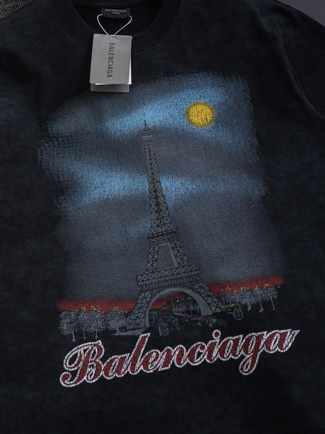 BalenciagaA貨男士短袖T恤黑底巴黎鐵塔圖案夜色浪漫設計款| 9 BalenciagaA貨男士短袖T恤黑底巴黎鐵塔圖案夜色浪漫設計款