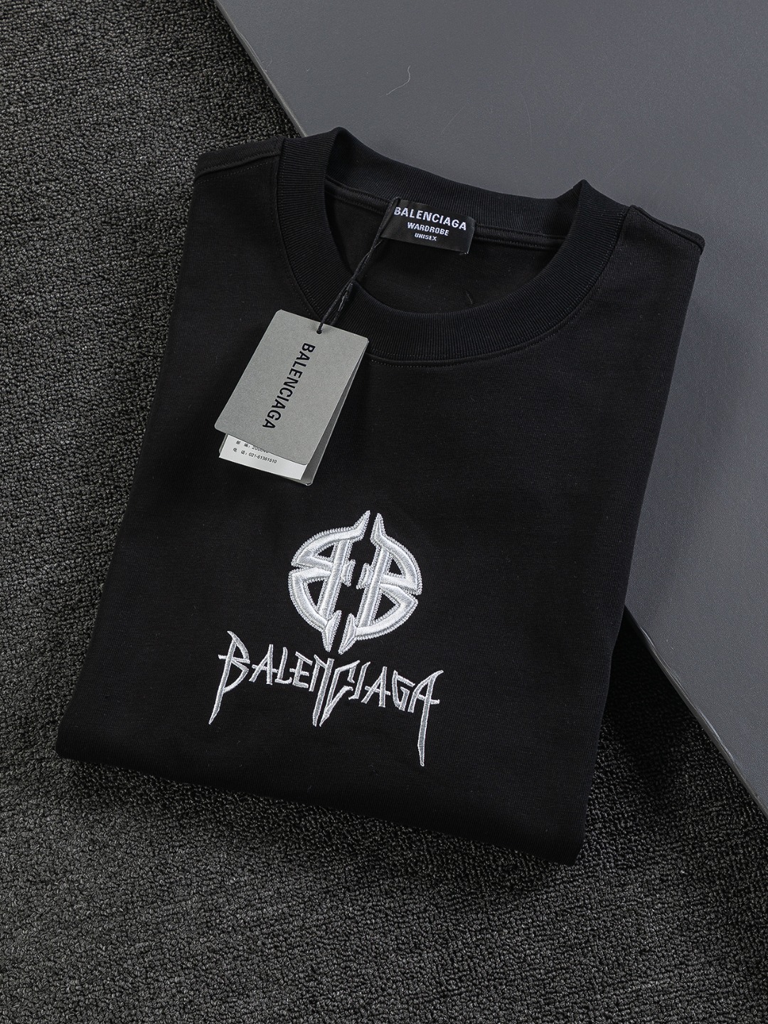 Balenciaga一比一男士黑色短袖T恤徽章風格圖案設計個性款| 11 Balenciaga一比一男士黑色短袖T恤徽章風格圖案設計個性款