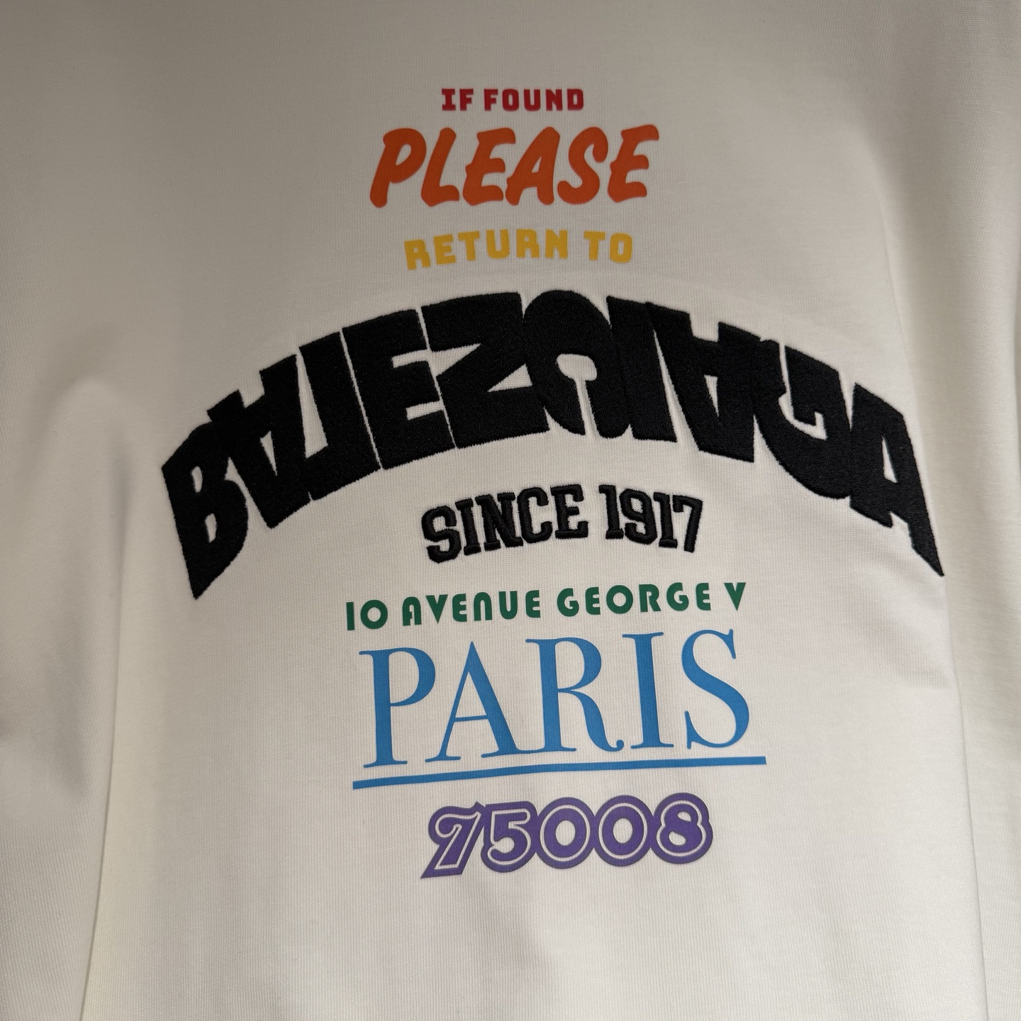 Balenciaga高仿男士短袖T恤字母拼圖印花巴黎主題設計| 9 Balenciaga高仿男士短袖T恤字母拼圖印花巴黎主題設計