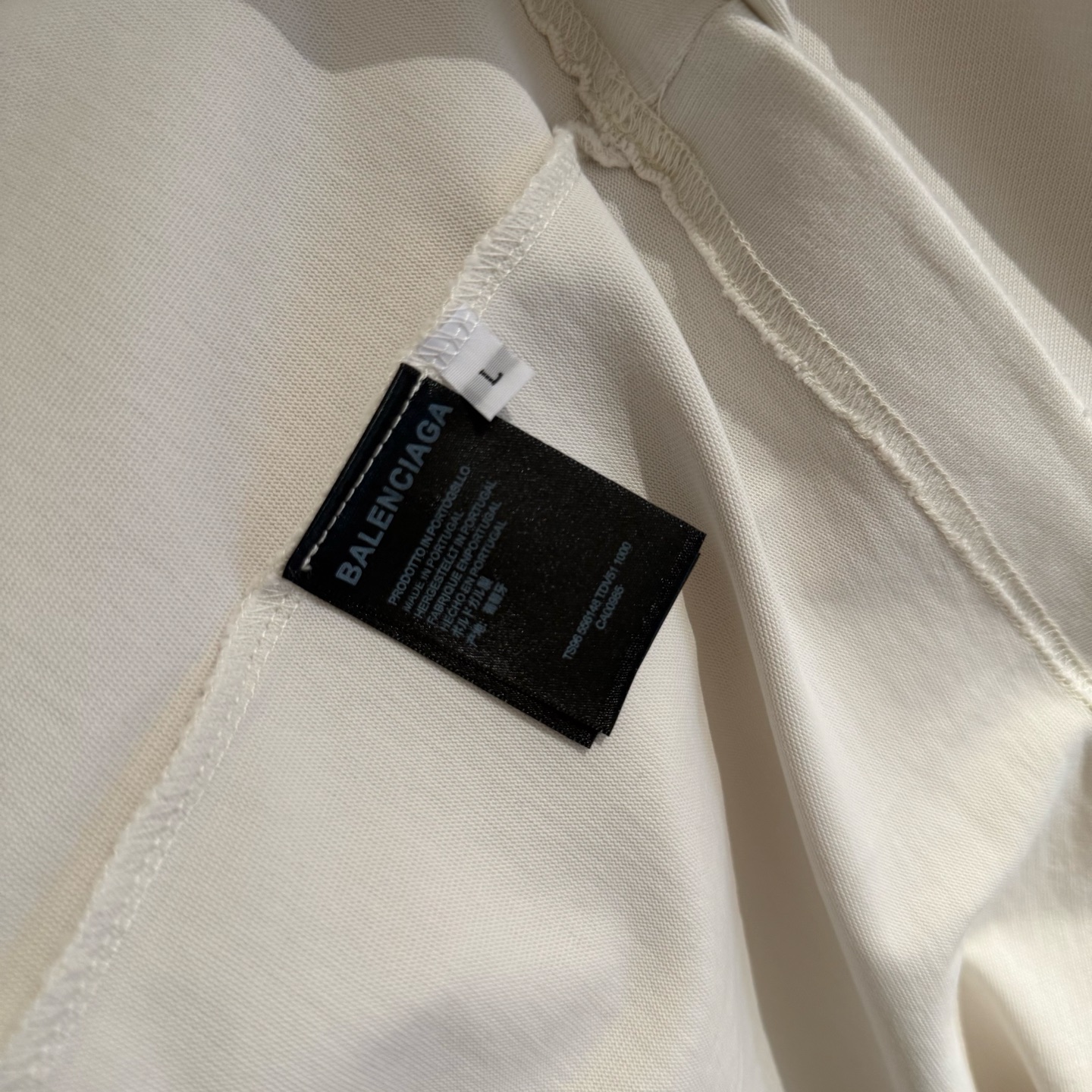 Balenciaga高仿白色短袖T恤粉色小字LOGO簡約質感款| 8 Balenciaga高仿白色短袖T恤粉色小字LOGO簡約質感款