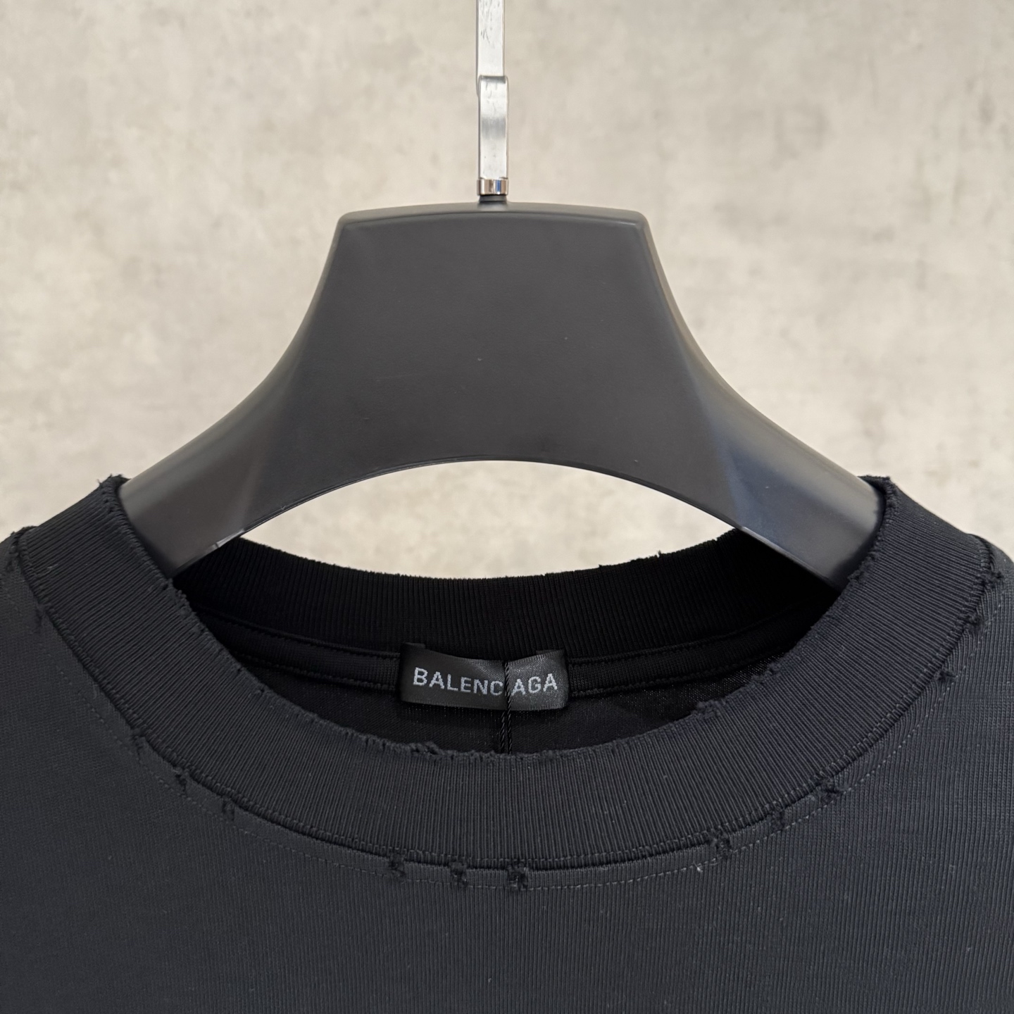 Balenciaga一比一黑色短袖T恤白色刺繡LOGO設計經典款| 11 Balenciaga一比一黑色短袖T恤白色刺繡LOGO設計經典款