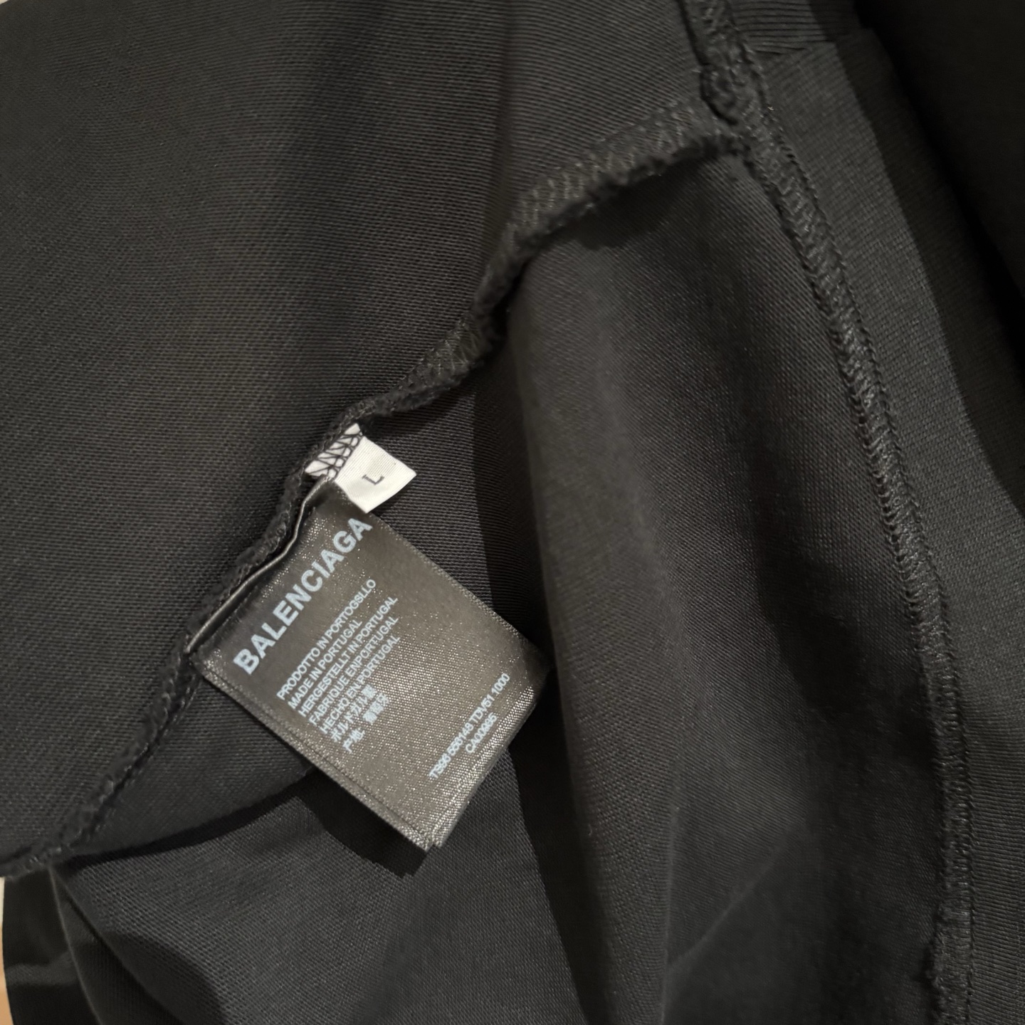 Balenciaga一比一黑色短袖T恤白色刺繡LOGO設計經典款| 8 Balenciaga一比一黑色短袖T恤白色刺繡LOGO設計經典款