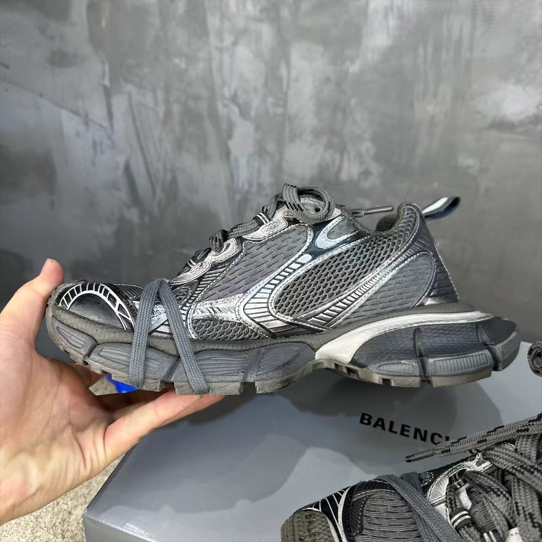 Balenciaga 高仿男士運動鞋黑銀配色設計感十足爆款潮履|超A仿原單精品圖片 11 Balenciaga 高仿男士運動鞋黑銀配色設計感十足爆款潮履|歐美奢侈品精品推薦