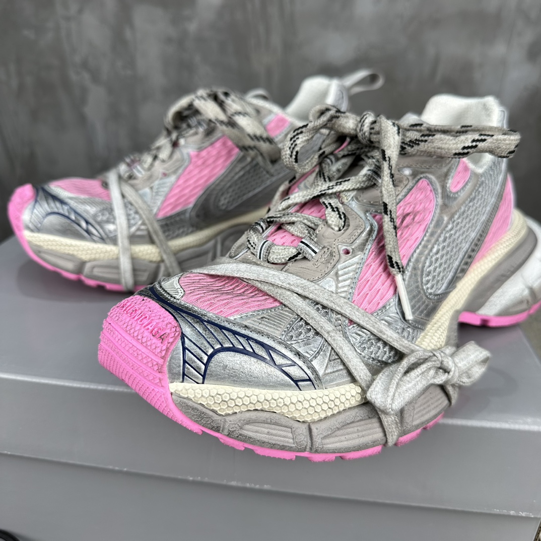 Balenciaga 高仿女士粉白老爹鞋甜酷撞色人氣款式推薦|超A仿原單精品圖片 10 Balenciaga 高仿女士粉白老爹鞋甜酷撞色人氣款式推薦|歐美奢侈品精品推薦