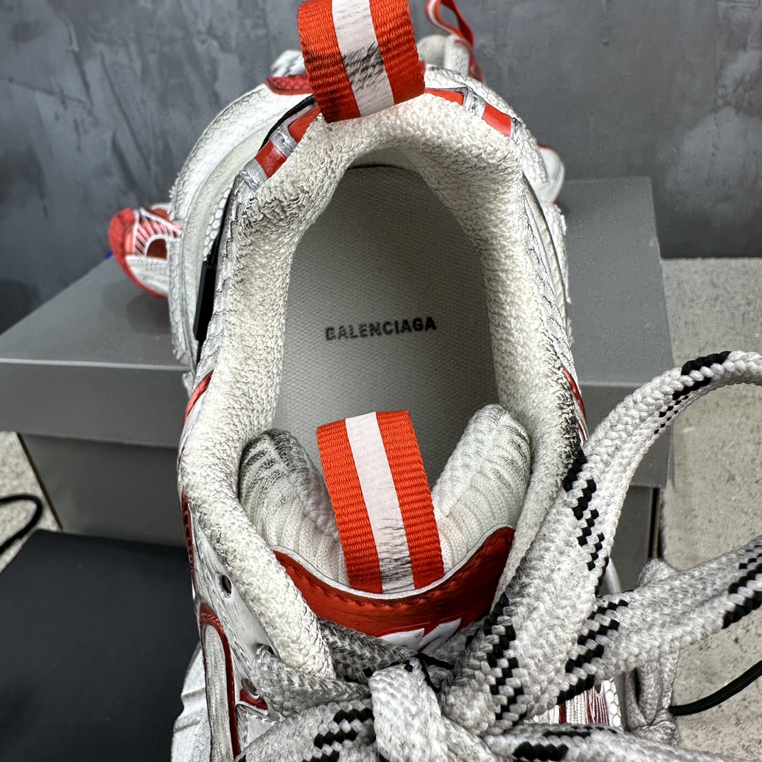 Balenciaga 精品仿製白紅老爹鞋男女款運動休閒混搭|超A仿原單精品圖片 9 Balenciaga 精品仿製白紅老爹鞋男女款運動休閒混搭|歐美奢侈品精品推薦