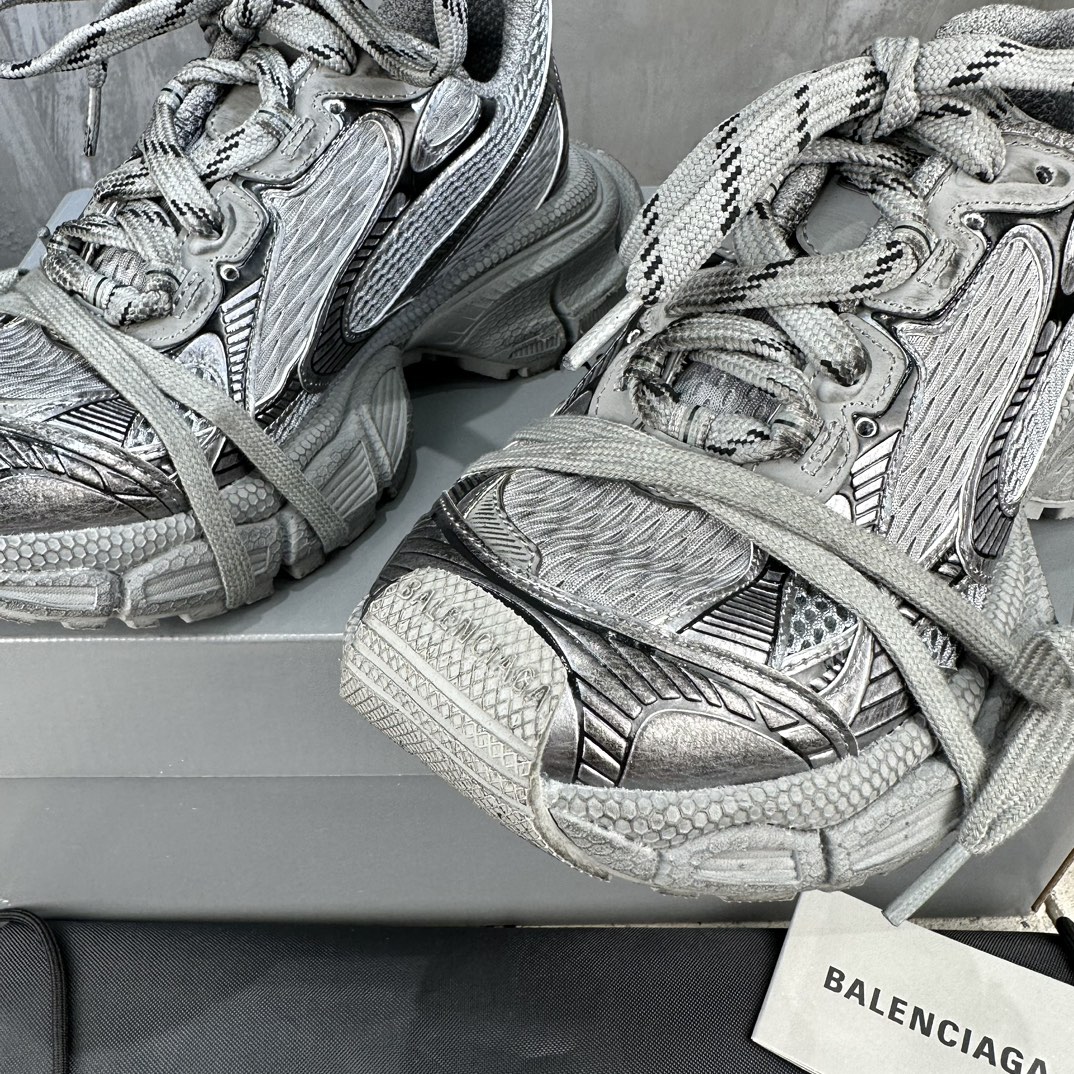 Balenciaga 高仿深灰老爹鞋設計沉穩經典運動風|超A仿原單精品圖片 10 Balenciaga 高仿深灰老爹鞋設計沉穩經典運動風|歐美奢侈品精品推薦