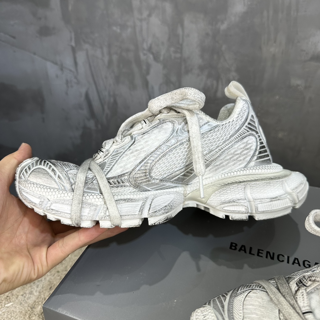 Balenciaga 高仿老爹鞋純白全色系簡約風穿搭必備款|超A仿原單精品圖片 11 Balenciaga 高仿老爹鞋純白全色系簡約風穿搭必備款|歐美奢侈品精品推薦