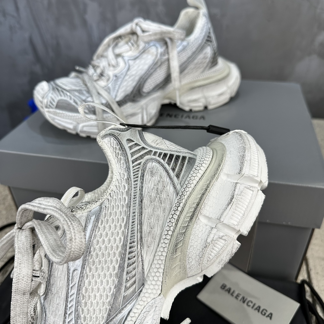 Balenciaga 高仿老爹鞋純白全色系簡約風穿搭必備款|超A仿原單精品圖片 9 Balenciaga 高仿老爹鞋純白全色系簡約風穿搭必備款|歐美奢侈品精品推薦