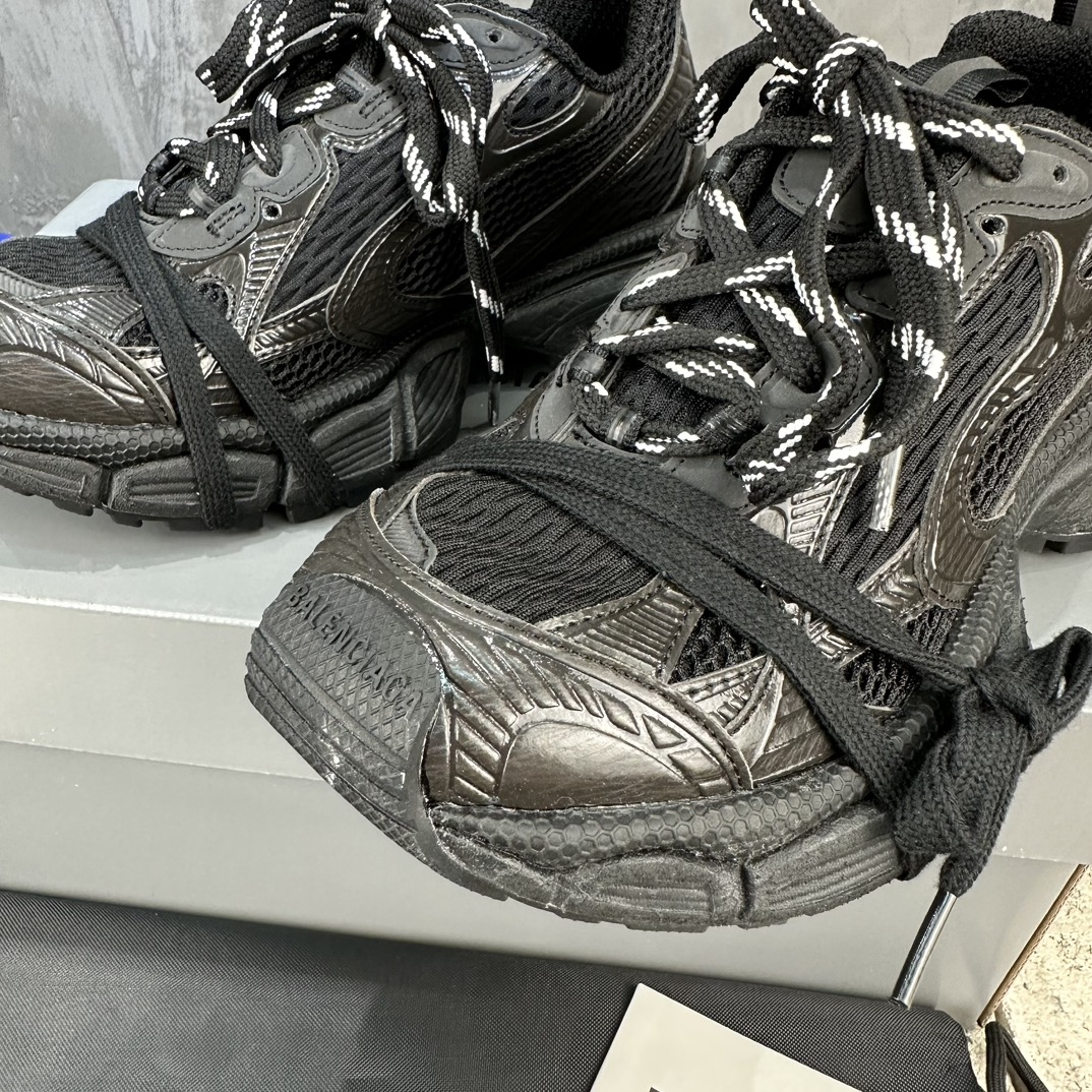 Balenciaga 原單黑色老爹鞋男士全黑簡約百搭復刻款|超A仿原單精品圖片 10 Balenciaga 原單黑色老爹鞋男士全黑簡約百搭復刻款|歐美奢侈品精品推薦