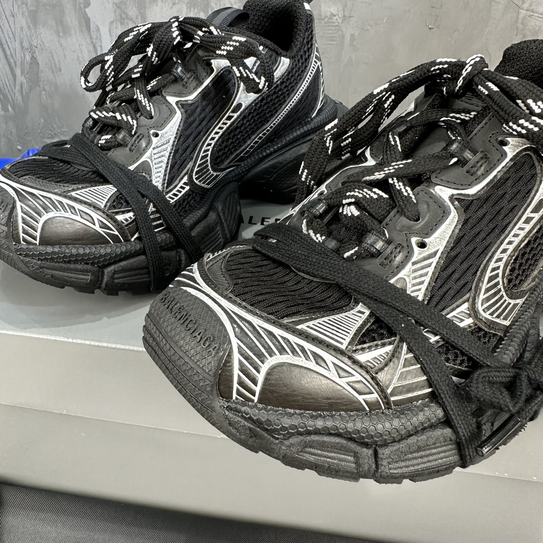 Balenciaga 高仿黑白老爹鞋運動感線條設計感十足|超A仿原單精品圖片 10 Balenciaga 高仿黑白老爹鞋運動感線條設計感十足|歐美奢侈品精品推薦