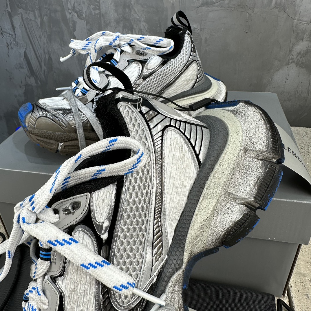 Balenciaga 高仿老爹鞋灰藍配色設計活潑男士穿搭推薦|超A仿原單精品圖片 8 Balenciaga 高仿老爹鞋灰藍配色設計活潑男士穿搭推薦|歐美奢侈品精品推薦