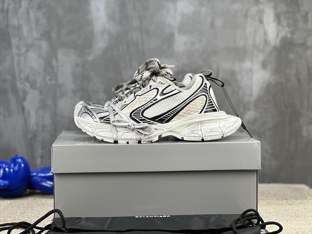 Balenciaga 高仿白黑老爹鞋立體線條拼接科技感十足｜歐美奢侈品精品推薦