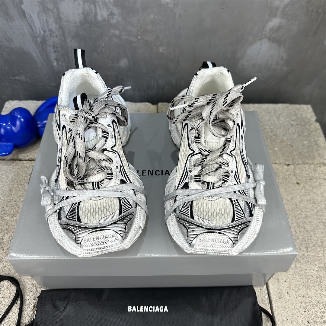Balenciaga 高仿白黑老爹鞋立體線條拼接科技感十足