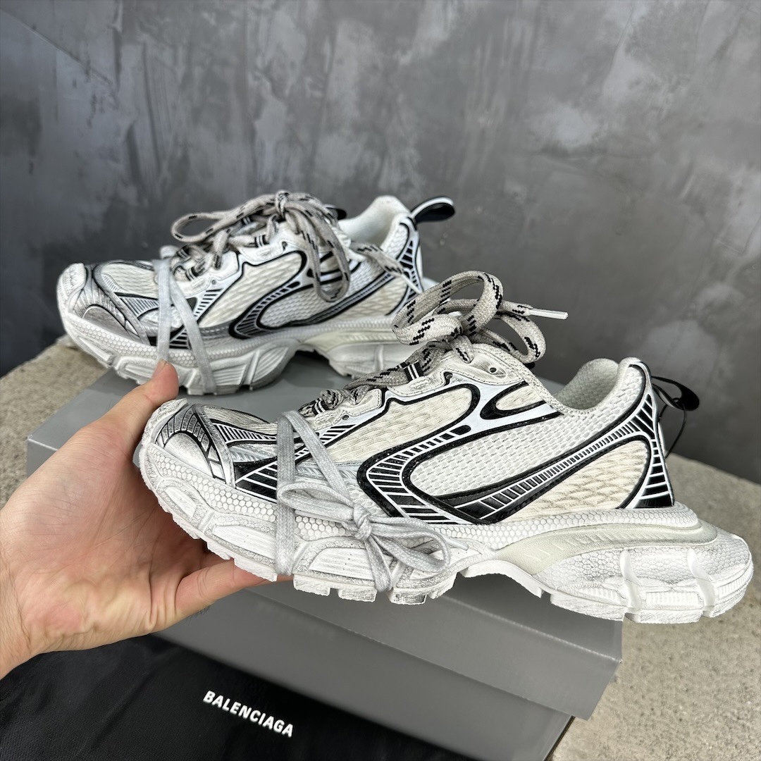 Balenciaga 高仿白黑老爹鞋立體線條拼接科技感十足｜歐美奢侈品精品推薦