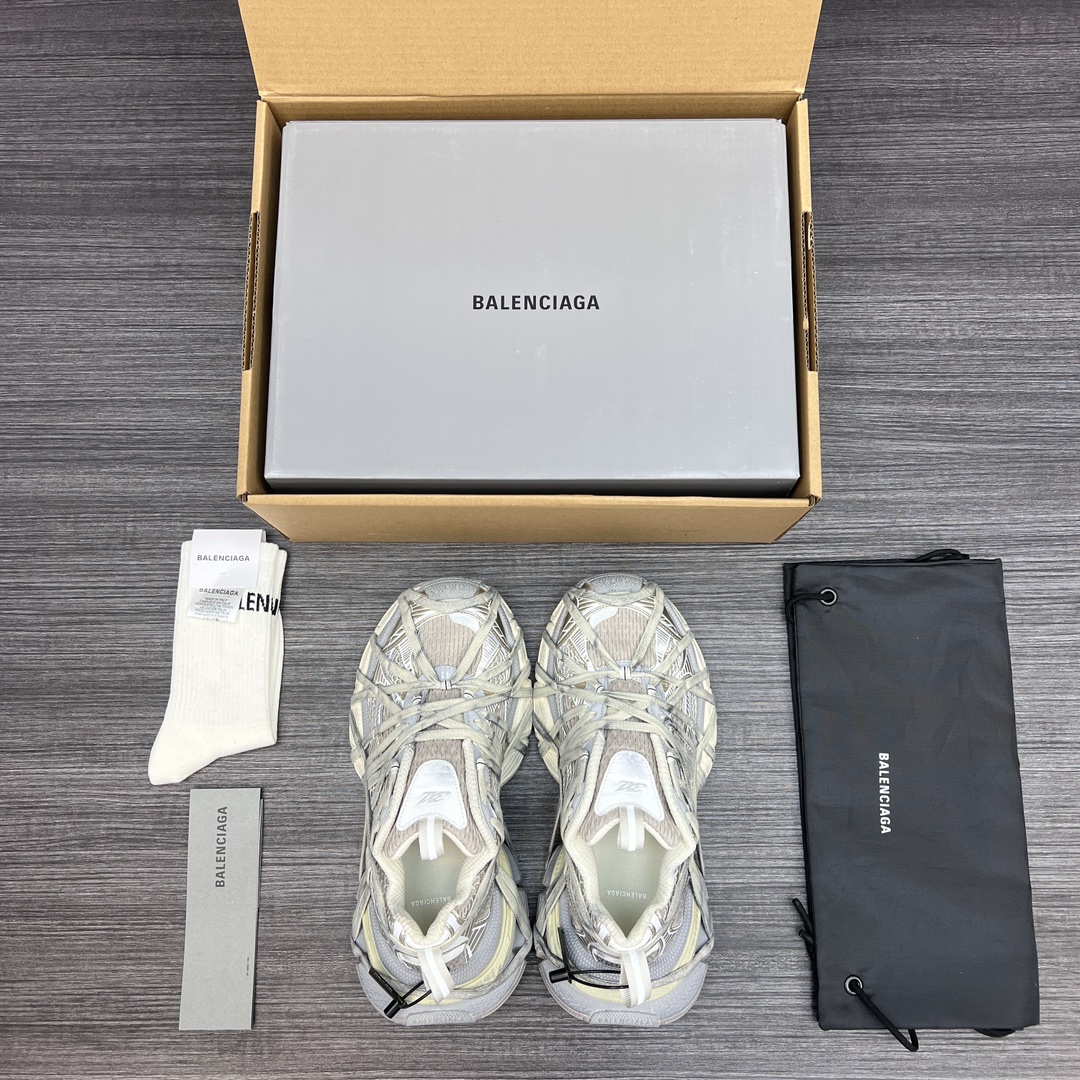 Balenciaga 一比一奶灰老爹鞋含盒配件還原專櫃質感| 11 Balenciaga 一比一奶灰老爹鞋含盒配件還原專櫃質感