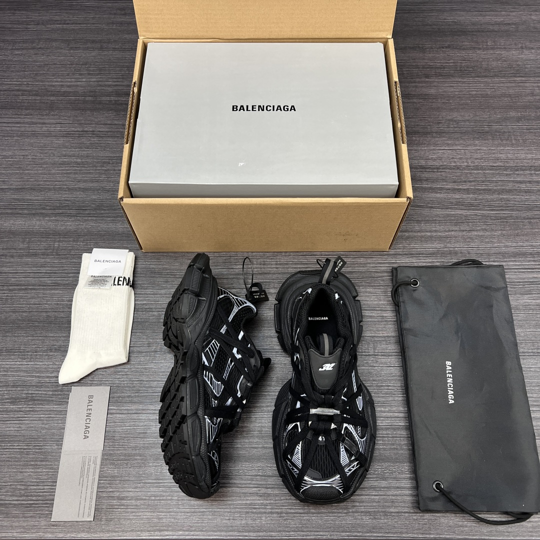 Balenciaga 高仿黑白老爹鞋附全套配件經典配色| 9 Balenciaga 高仿黑白老爹鞋附全套配件經典配色