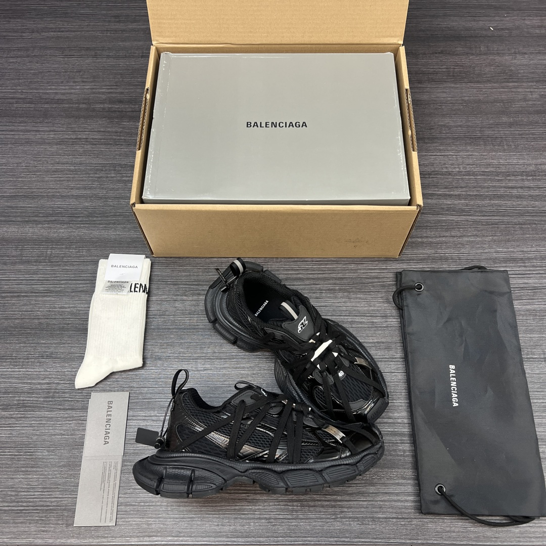 Balenciaga A貨全黑老爹鞋反光設計強化夜間辨識度| 12 Balenciaga A貨全黑老爹鞋反光設計強化夜間辨識度