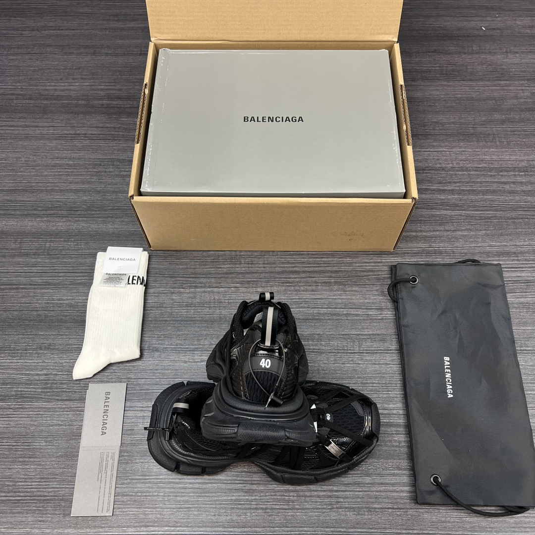 Balenciaga A貨全黑老爹鞋反光設計強化夜間辨識度| 8 Balenciaga A貨全黑老爹鞋反光設計強化夜間辨識度