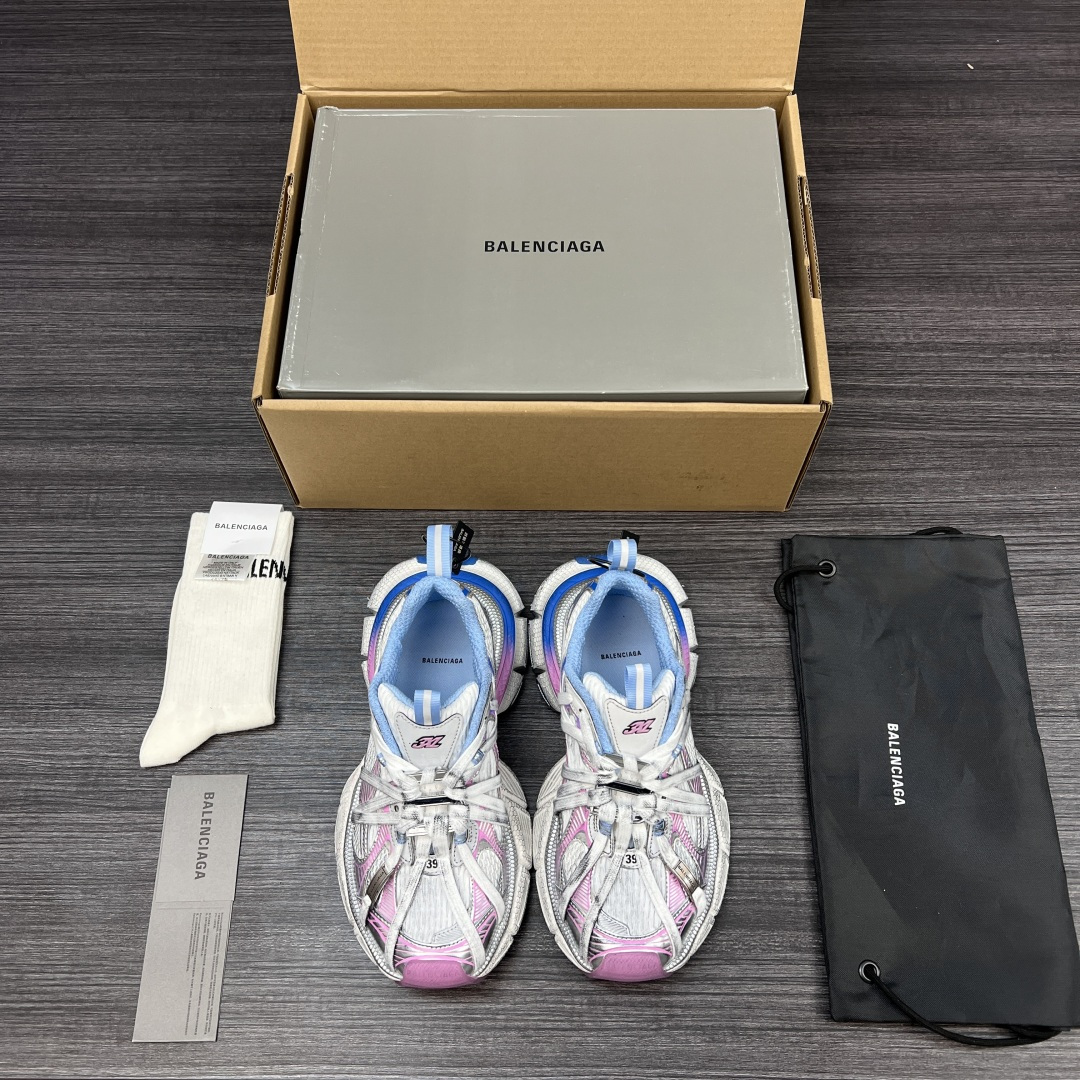 Balenciaga 高仿粉藍老爹鞋粉嫩撞色復古潮流感| 14 Balenciaga 高仿粉藍老爹鞋粉嫩撞色復古潮流感