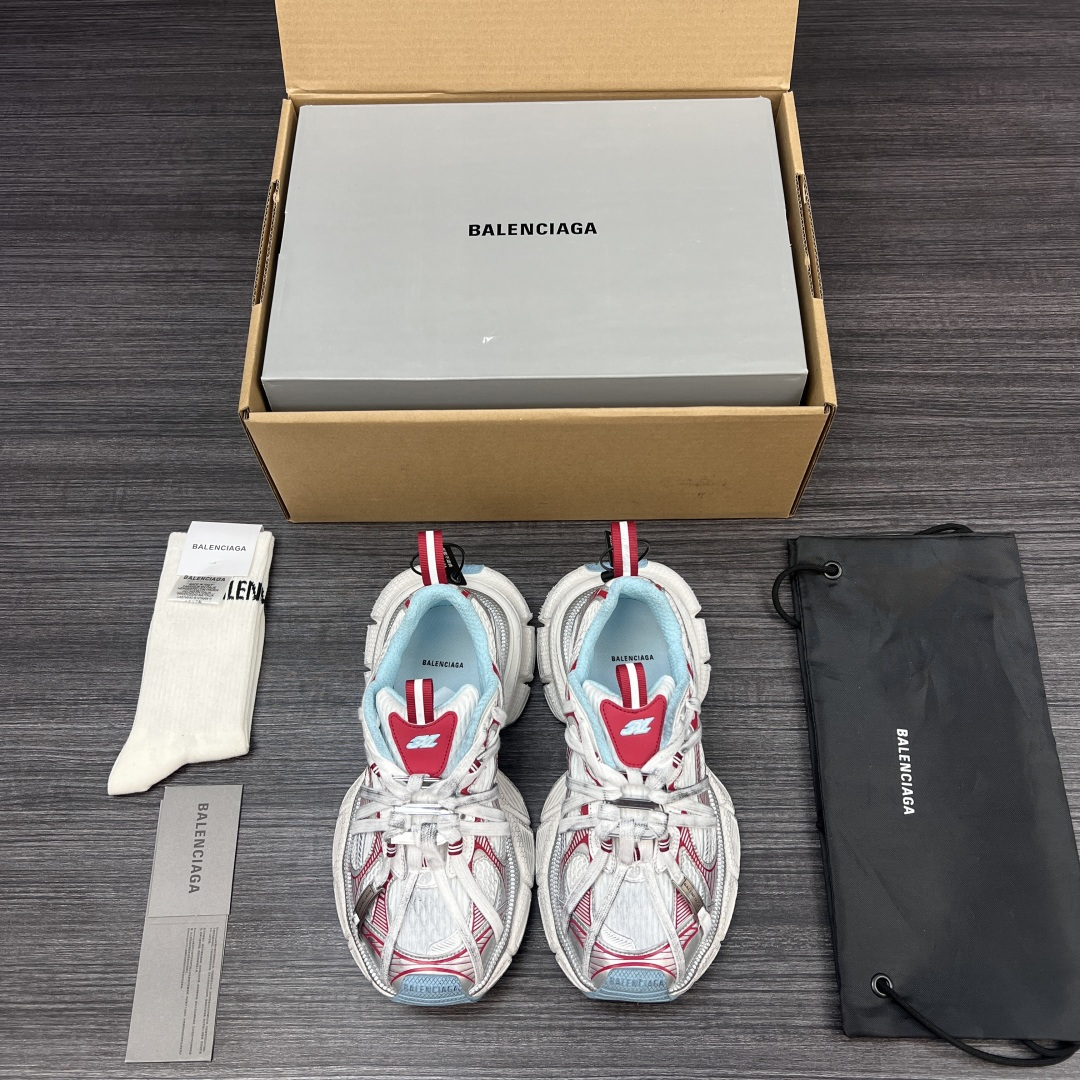 Balenciaga 一比一紅藍老爹鞋清新對比色街頭搭配｜歐美奢侈品精品推薦