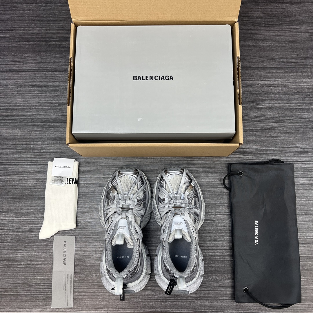 Balenciaga 原單全銀老爹鞋金屬感設計時尚未來感滿分| 11 Balenciaga 原單全銀老爹鞋金屬感設計時尚未來感滿分
