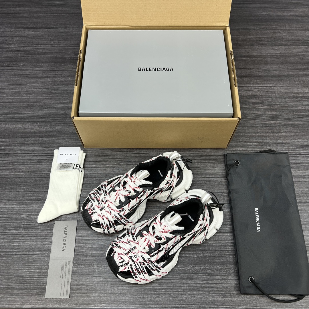 Balenciaga 高仿黑白紅老爹鞋三色穿織設計立體感強