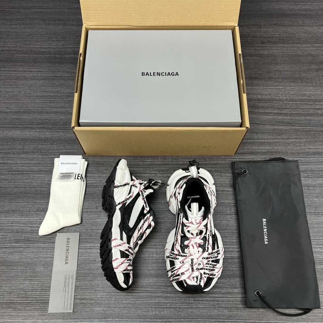Balenciaga 高仿黑白紅老爹鞋三色穿織設計立體感強| 9 Balenciaga 高仿黑白紅老爹鞋三色穿織設計立體感強